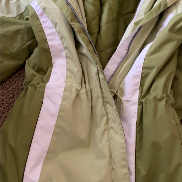 Ski coat women’s small - Picture 6 of 6